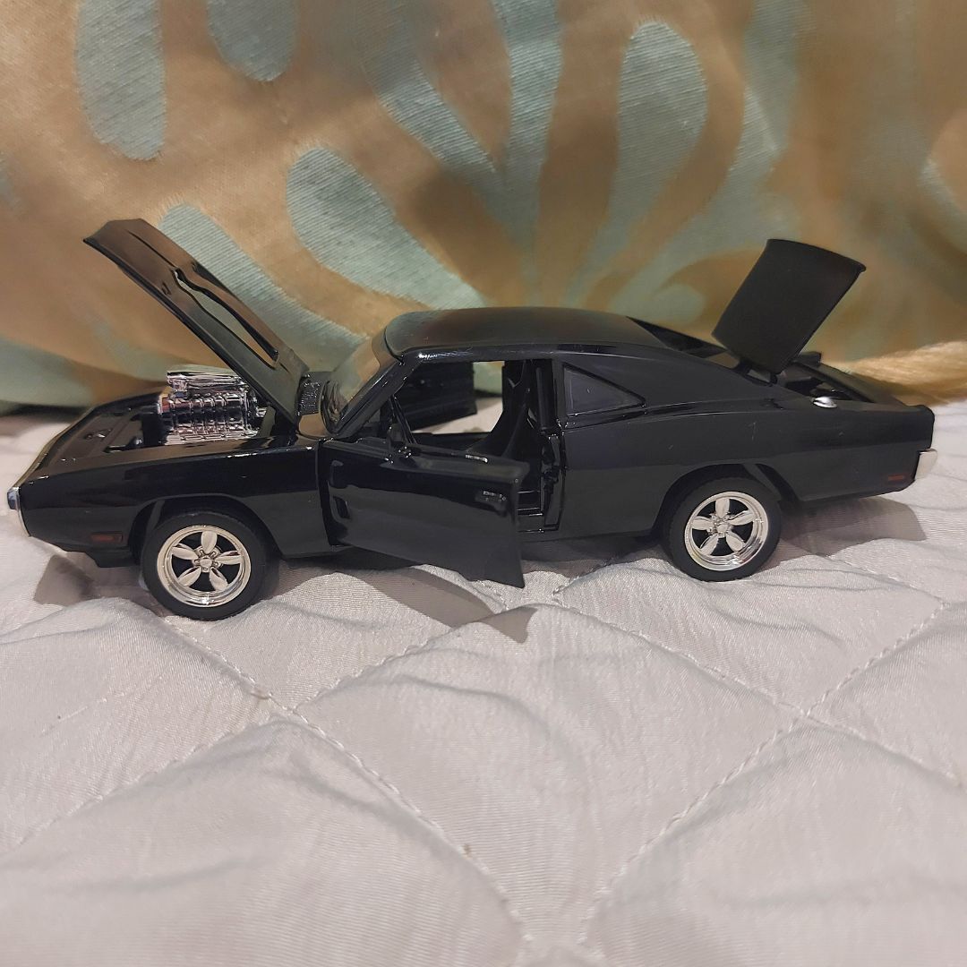 miniatura de carros de ferro