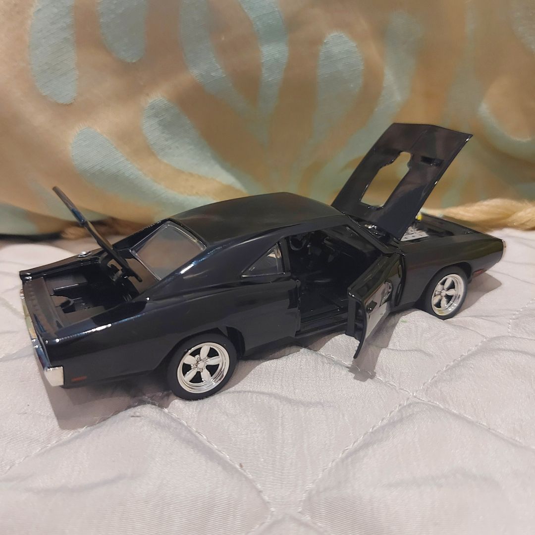 miniatura de carros de ferro