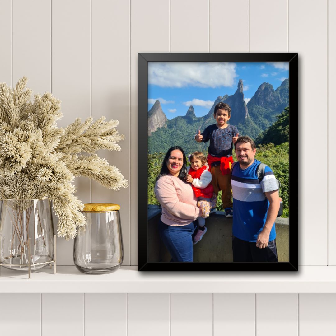 Quadro Personalizado com Foto em Tamanho A4 com Moldura Preta - Exemplo