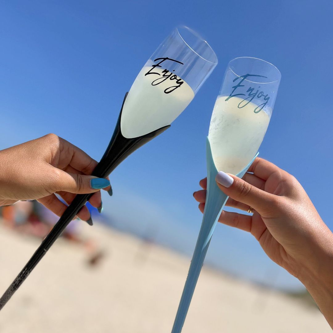 Taça espumante para praia