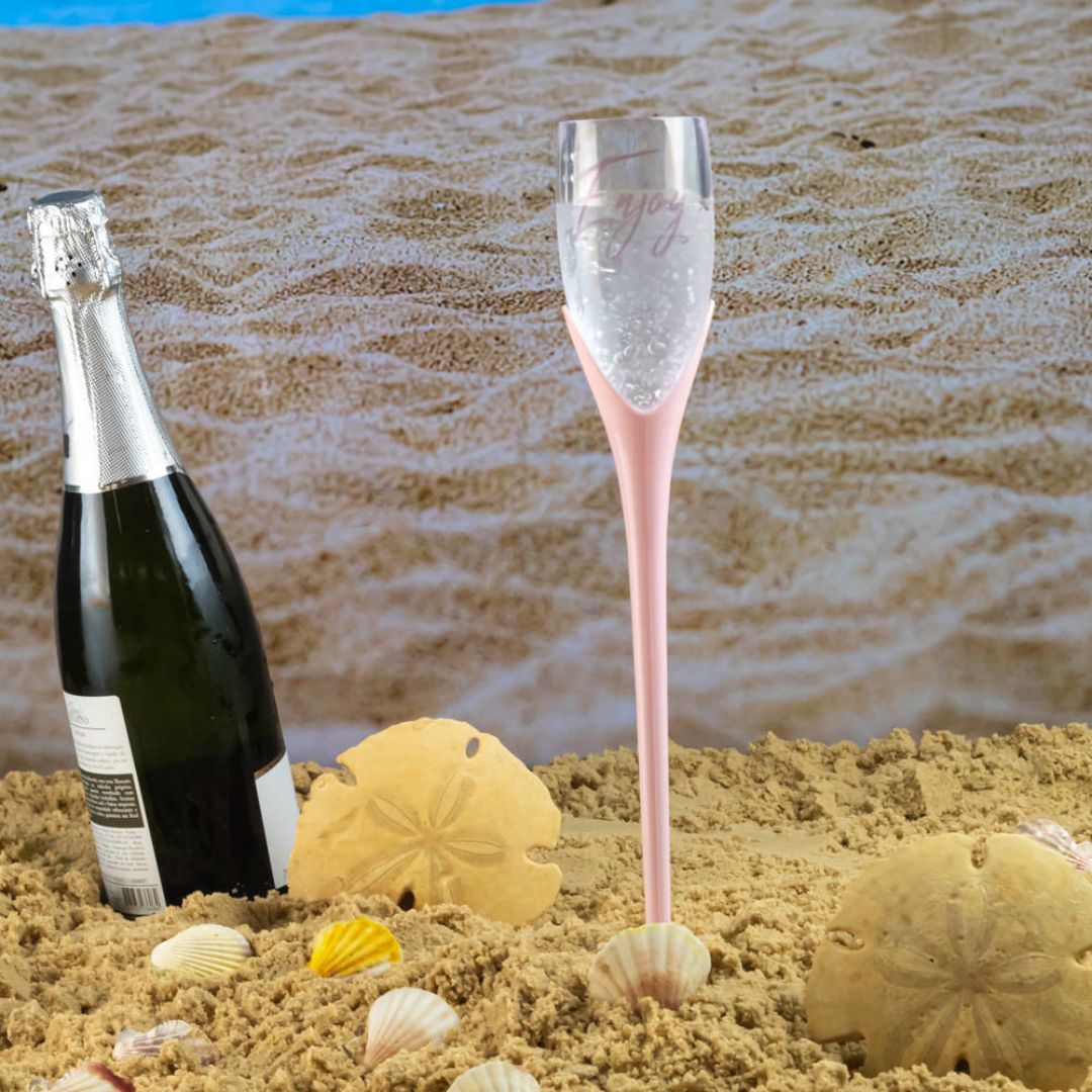 Taça de espumante para praia